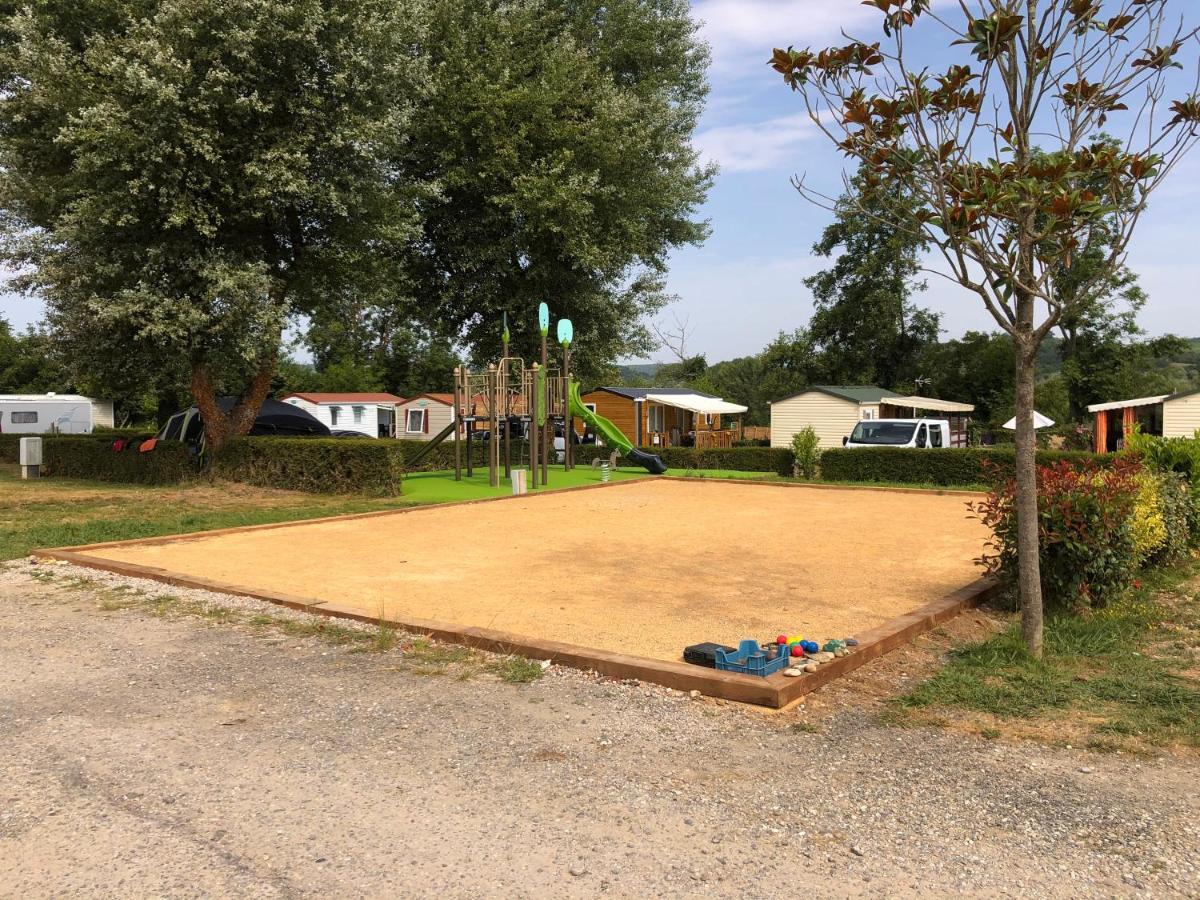Camping Les Nysades Hotel Mirepoix  Exterior foto